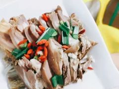 -墨脱石锅椰子鸡•香草鸭•东山羊(大东海店)