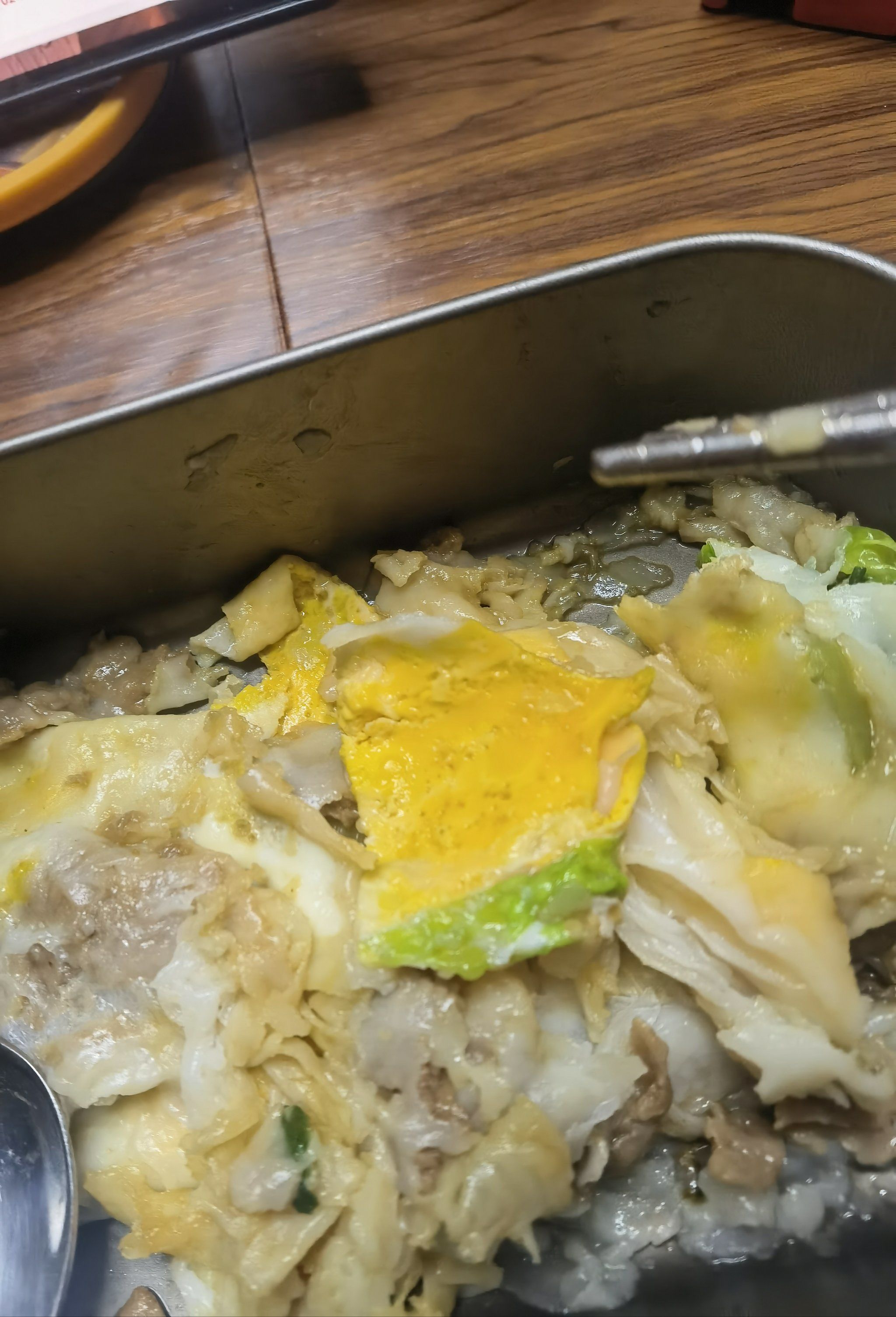 牛肉鸡蛋肠粉