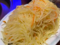 -山河屯铁锅炖(哈西站店)