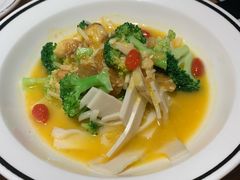 西兰花浸春笋-太二酸菜鱼(福州泰禾店)