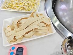 -丹水桥地锅鱼·翘嘴鲌·地方特色全鱼宴(丹江口大坝店)