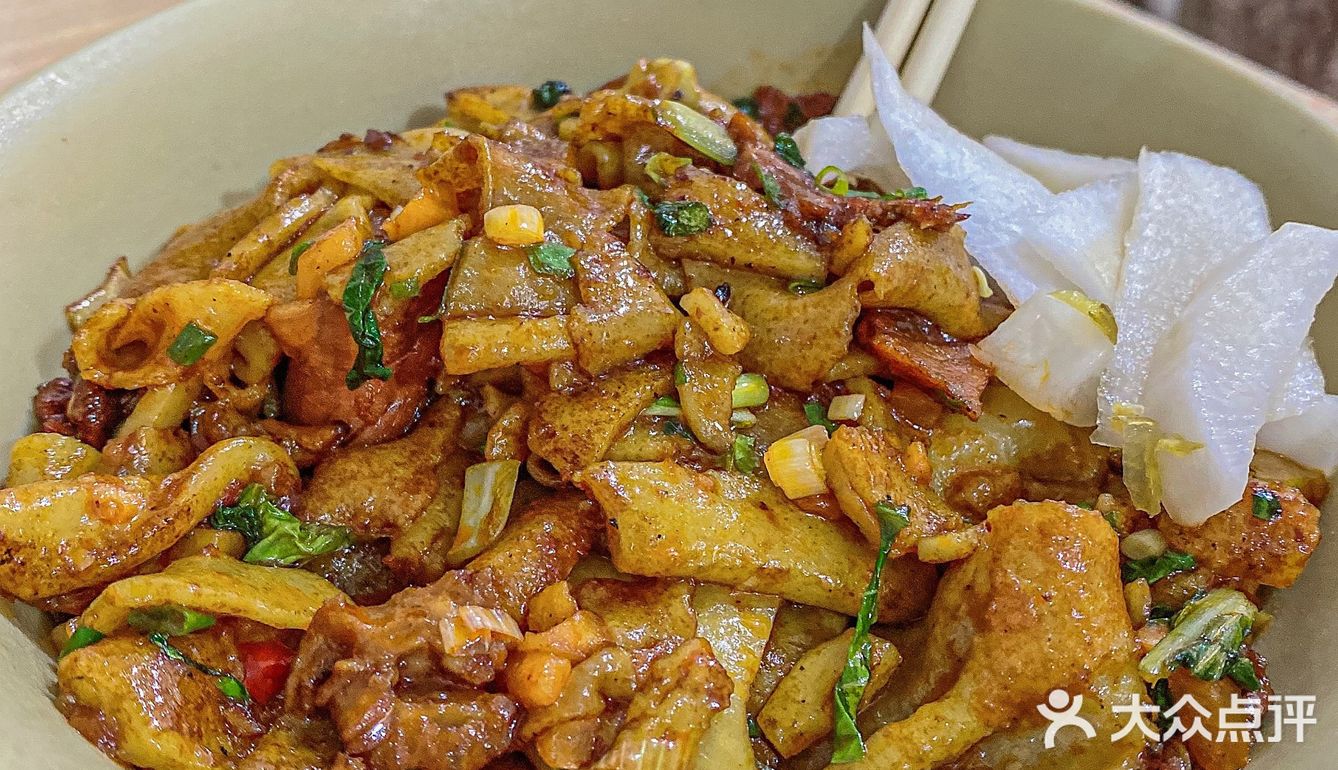 三狗/双黄牛肉炒豆丝⁉️哪一家更好吃..❓