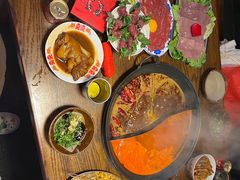 -萍姐火锅·公路夜市(武汉首店)