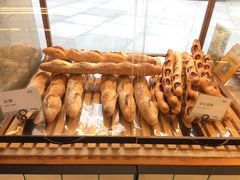 法棍-Dough&Joe团憩(瑞虹天地月亮湾店)