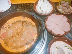-憨孃孃·重庆老火锅(红山黑金店)