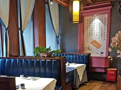 -八府香鸭·啫啫煲(华山路店)