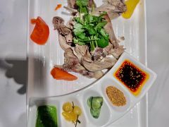 -清真·卡德尔大叔新疆主题餐厅(龙汇路店)