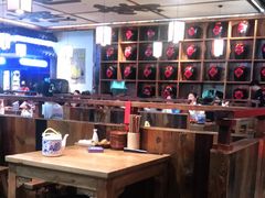 大堂-先启半步颠小酒馆(白麓里店)