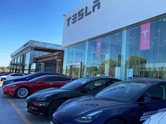 -TESLA 特斯拉(北京南四环中路特斯拉中心)
