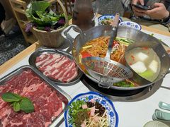 -王奋斗贵州酸汤牛肉火锅
