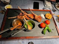 -弦月窗LUNETTE BY AMANDA(复兴路店)