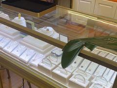 -海星奢选二手奢侈品手表包包鉴定回收寄卖(墨玉南路店)