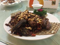 -宜宾海鲜酒家·三十年老字号