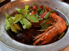 -Chom Cafe and Restaurant