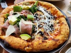 牛油果帕尔马生火腿披萨-O'mills Sourdough Bakery&Bistro(永嘉路店)