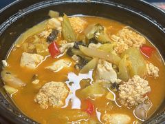 -大富蚝乌东哥饭店·石锅鱼杂·柠檬鸭(革新路店)