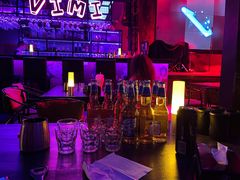 -vimi便利店酒吧