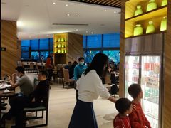 -元素自助餐厅·生蚝·海鲜·刺身(萝岗汇华希尔顿逸林酒店)