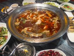 -老船舫·现做活鲜鱼馆(东郊记忆店)