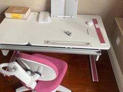 -moll学习桌椅(上海久光百货店)