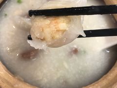 -新大咀港式茶餐厅(宝山万达店)