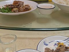 -老乡村美食农庄