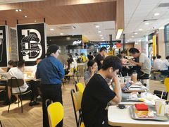用餐区-麦当劳(华融店)