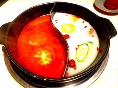 番茄拼骨汤锅-钢管厂五区小郡肝串串香火锅(梅川路店)