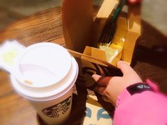 -星巴克臻选(南京金茂览秀城店)