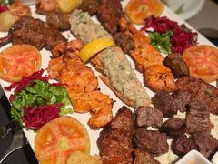 苏丹烤肉拼盘三文鱼-Efes Turkish & Mediterranean Cuisine 艾菲斯餐厅(陆家嘴店)
