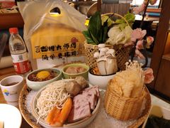 -咕嘟草帽鱼·牛奶一样的鲜鱼汤(天鹅湖万达广场店)
