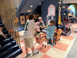 -奈尔宝家庭中心·亲子餐厅(华采天地店)