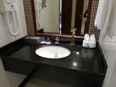 -上海华凯华美达广场酒店