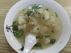 小馄饨-月越小吃