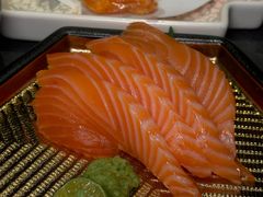 -铭牛烧肉·和牛海鲜自助(高新月牙湖店)