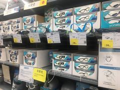 -迪卡侬(西三旗店)