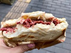 腊牛肉夹馍-杨天玉腊牛羊肉店