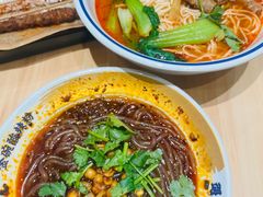 -遇见小面(东方宝泰店)