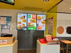 -麦当劳(南汇车市店)