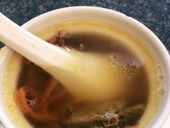 松茸炖鸡汤-春阳水饺(香槟广场店)