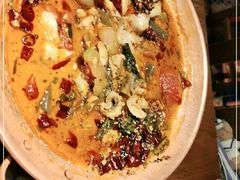 -云海肴·汽锅鸡·云南菜(天山百盛优客店)