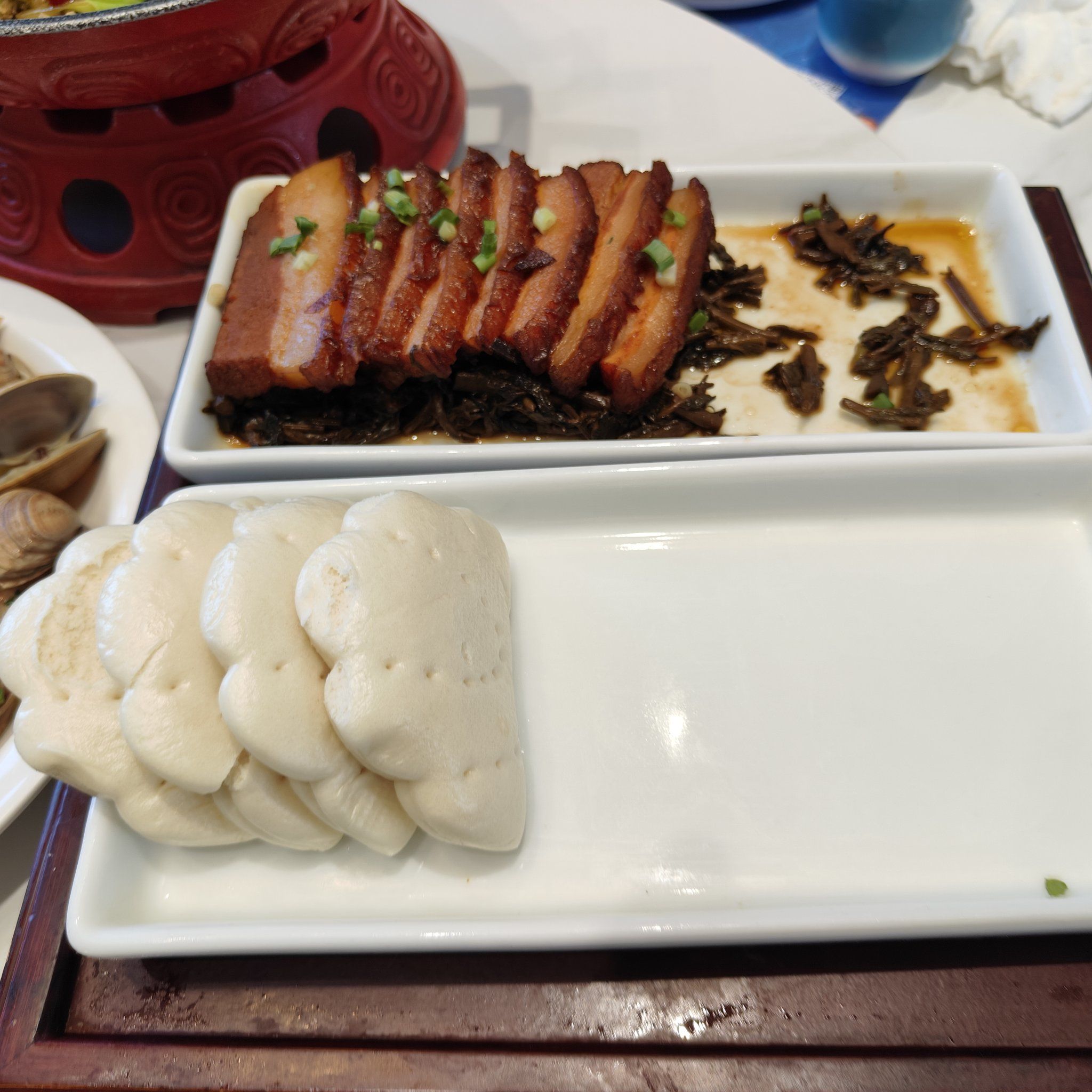 客人今天说扒皮狼焖豆腐口味特好