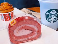 草莓红丝绒卷-星巴克(深圳罗湖书城店)