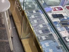 -修卜凡二手严选店·手机维修·回收租赁(川沙地铁站店)