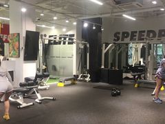 -汗水空间私教健身连锁(SM广场店)