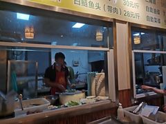 -肖肖酸萝卜鱼火锅(总店)