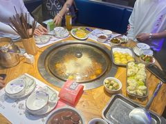 -山河屯铁锅炖(哈西站店)