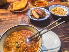 -蓝田九大碗民俗食府(蓝田店)