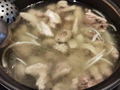 -东椰·海南椰子鸡火锅(朝阳门店)