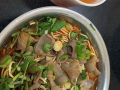 -薛记襄阳香辣牛肉面(平安路店)